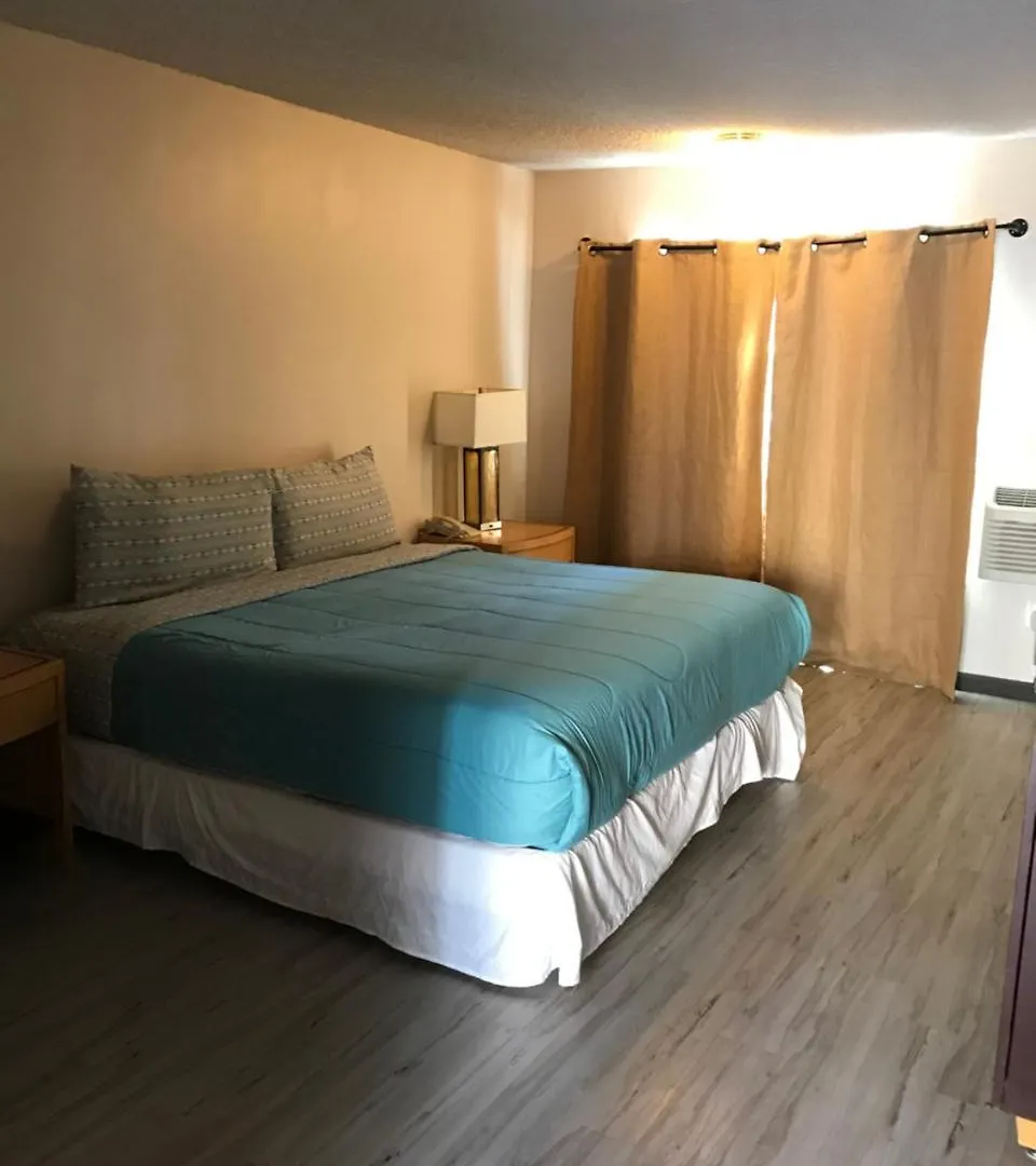 Delos Reyes Palm Springs