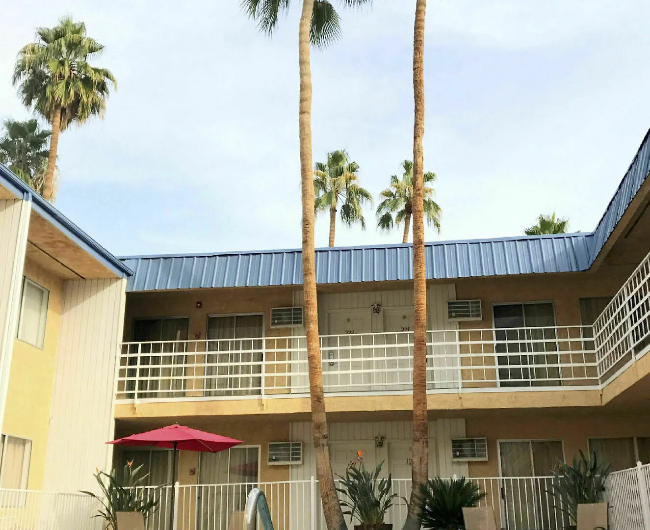 Delos Reyes Palm Springs 2*,  Stany Zjednoczone Ameryki