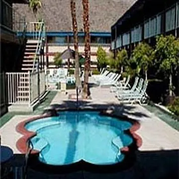Delos Reyes Palm Springs